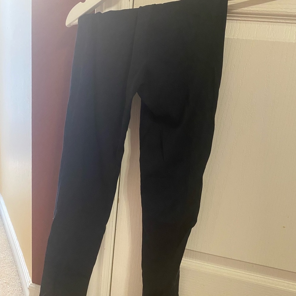 Black leggings